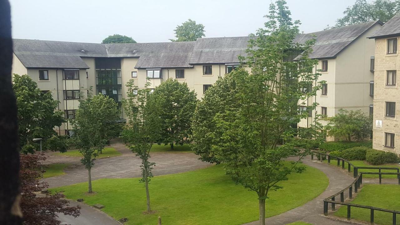 Oxley Hall-Campus Residence Лийдс Екстериор снимка