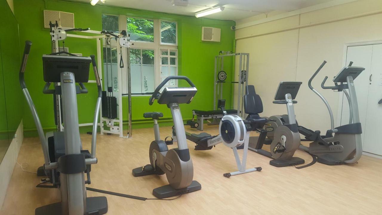 Oxley Hall-Campus Residence Лийдс Екстериор снимка